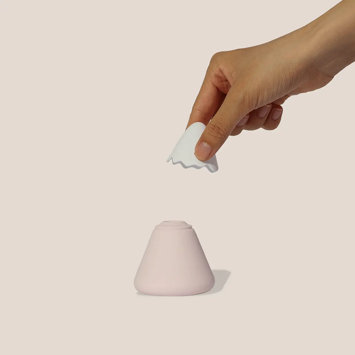 Snow Mountain Mini Massager USB Rechargeable 7 Modes Soft Silicone